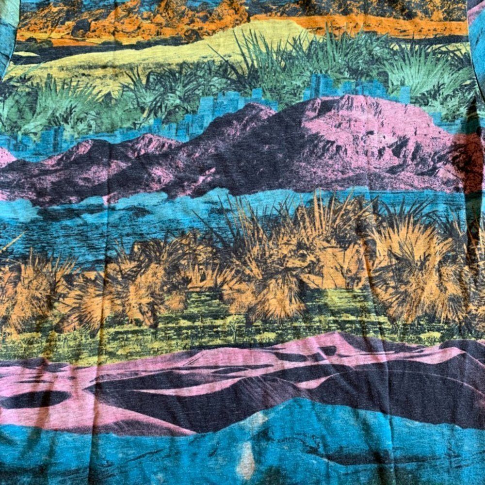 The Nike Tee Dri Fit Landscape Shirt - Picture 6 of 6